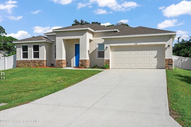 Photo - 1426 Seeley Cir NW