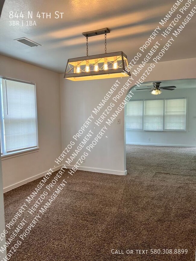 Photo - 844 N 4th St