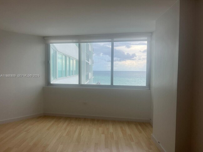 Photo - 7135 Collins Ave Unit 512