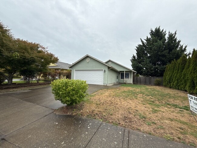 Building Photo - 3 Bedroom Single Story Home on Dead End St...