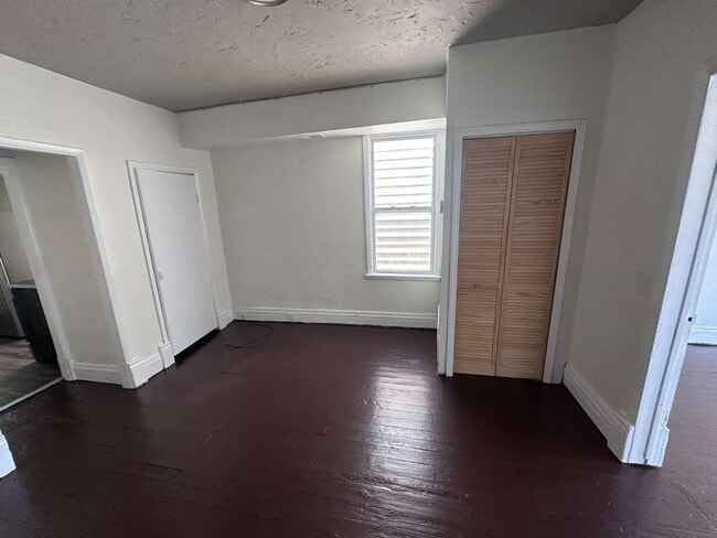 Photo - 2635 Brannon Ave Unidad 1F