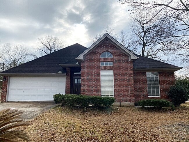 Building Photo - 1808 Erin Dr Rental