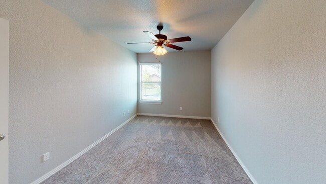 Photo - 2705 W Shasta Rd