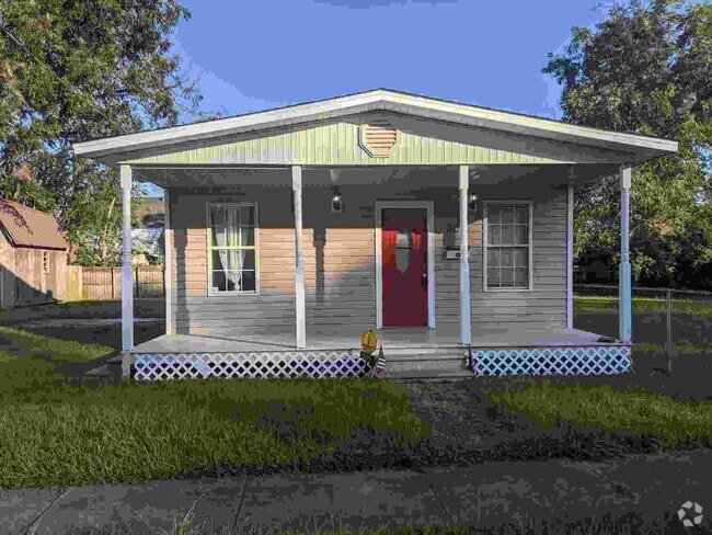 Building Photo - 309 McKinley St Rental