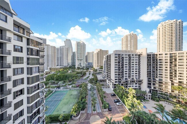 Building Photo - 520 Brickell Key Dr Unit A1510