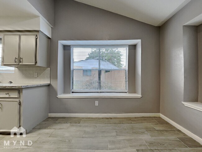 Photo - 2403 Summer Spring Dr