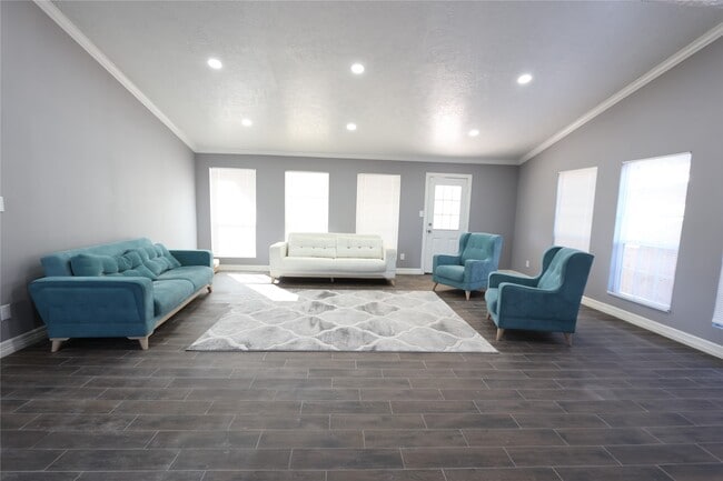 Photo - 10406 Townhall Ln