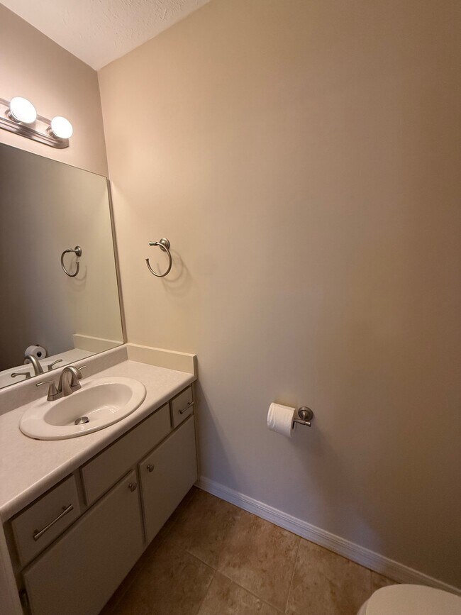 Photo - 6588 Harbour Blvd