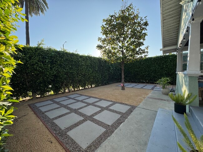 Photo - 1763 W 39th St