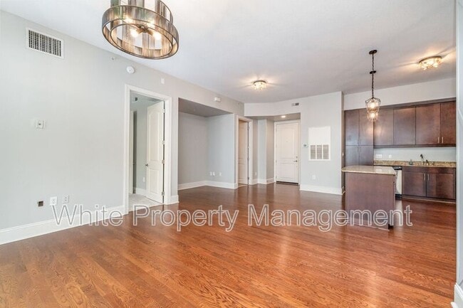 Photo - 4625 Piedmont Row Dr Unit #611