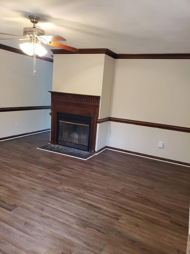 Photo - Lovely 3 bedroom Townhouse Available