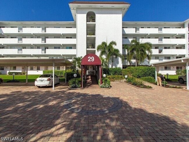 Building Photo - 29 High Point Cir E Unit 307
