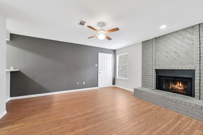 Photo - Cedar Creek Apartments
