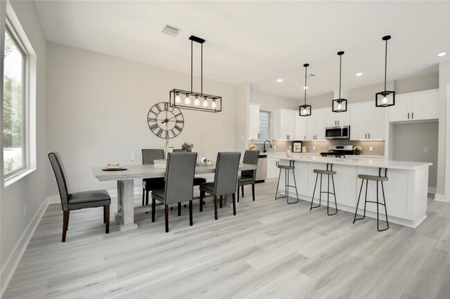 Photo - 15018 Wunderlust