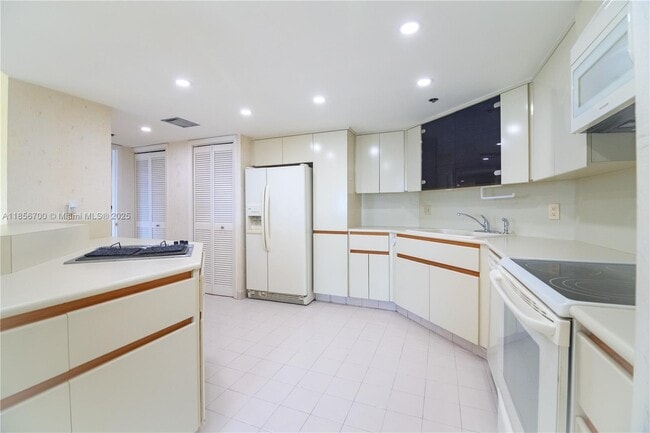 Photo - 300 Three Islands Boulevard Unit 516