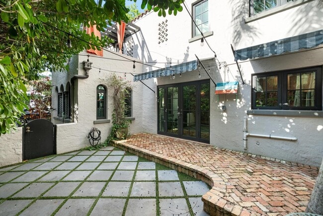 Photo - 447 Giralda Ave