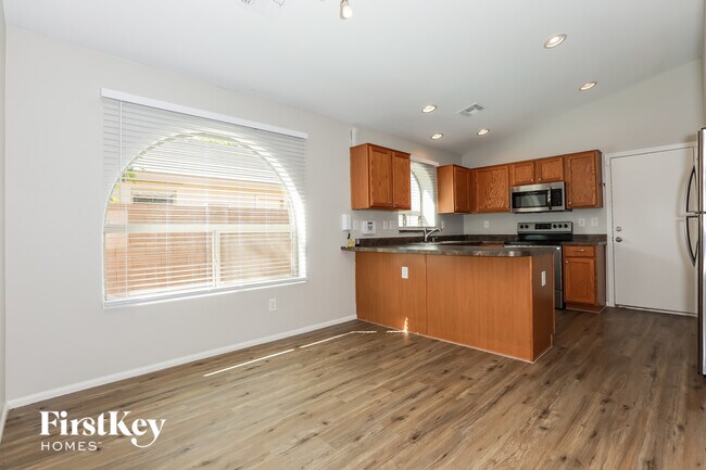 Photo - 38173 N Lamar Dr