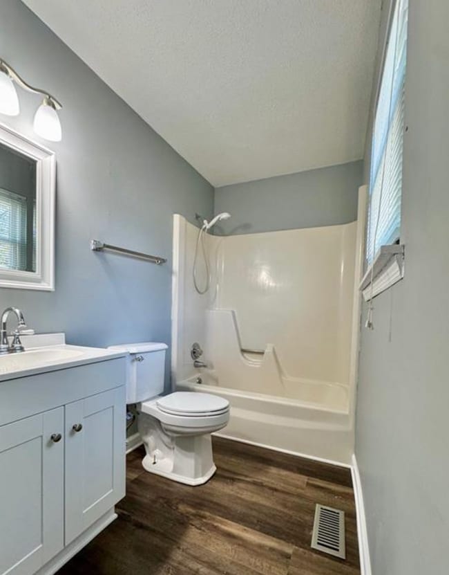 Photo - 3 bed & 2 bath home