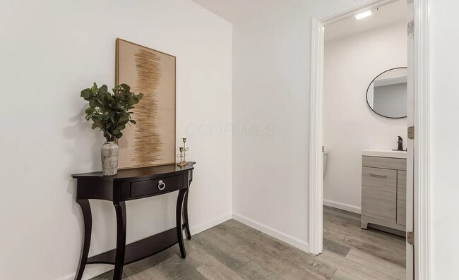 Photo - 270 Westview Ave