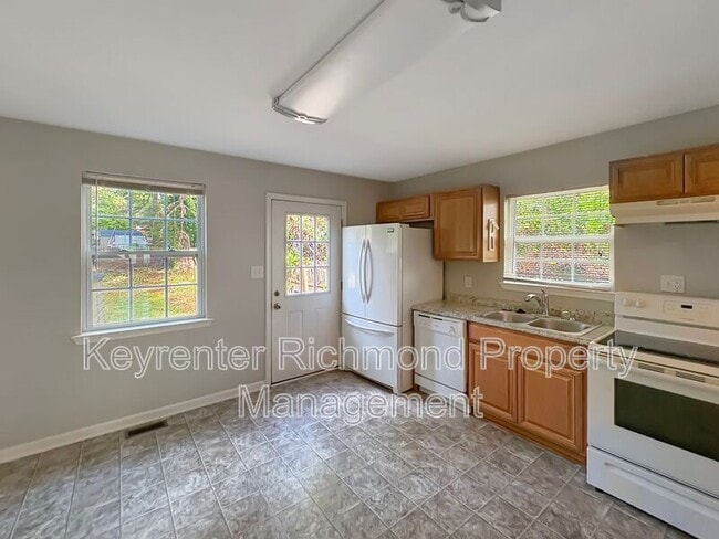 Photo - 6400 Kensington Ave