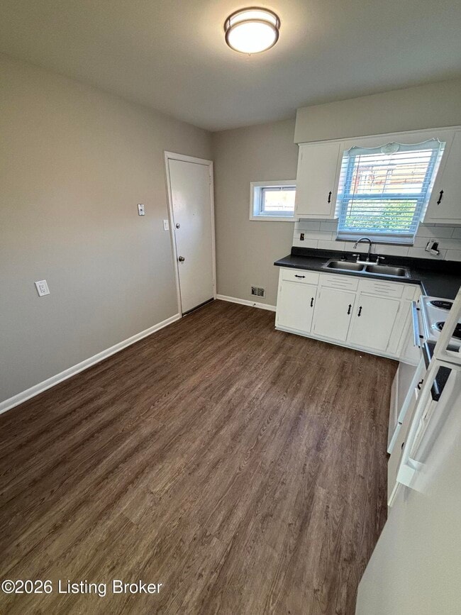 Photo - 3007 Pamela Wy Unit 1