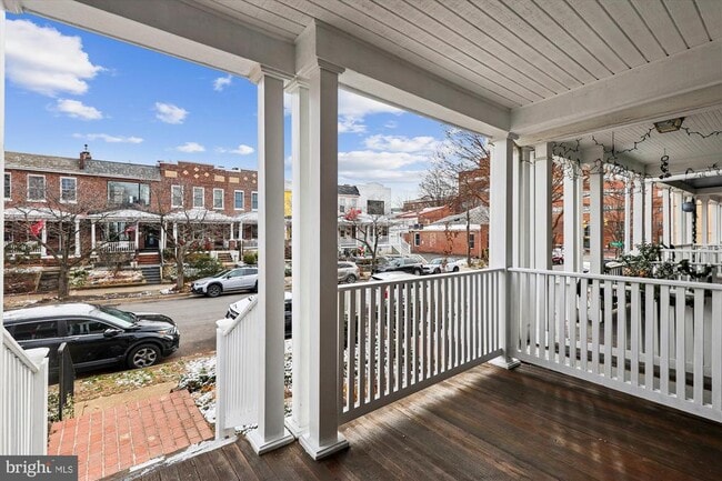 Photo - 118 N Peyton St