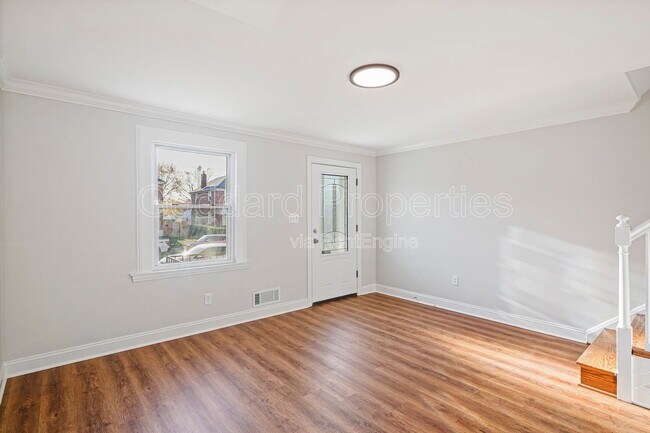 Photo - 47 S Hawthorne Rd