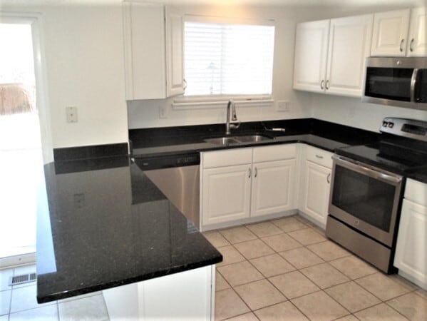 Photo - 1088 Oriole Cir