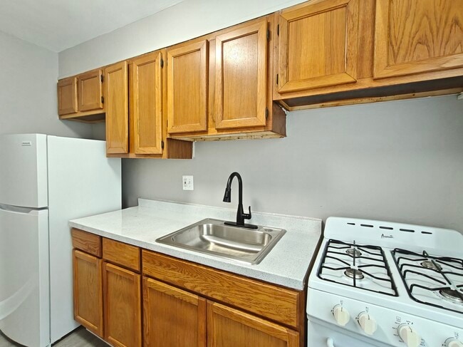 Photo - 121 Forest Ave Unit 9A