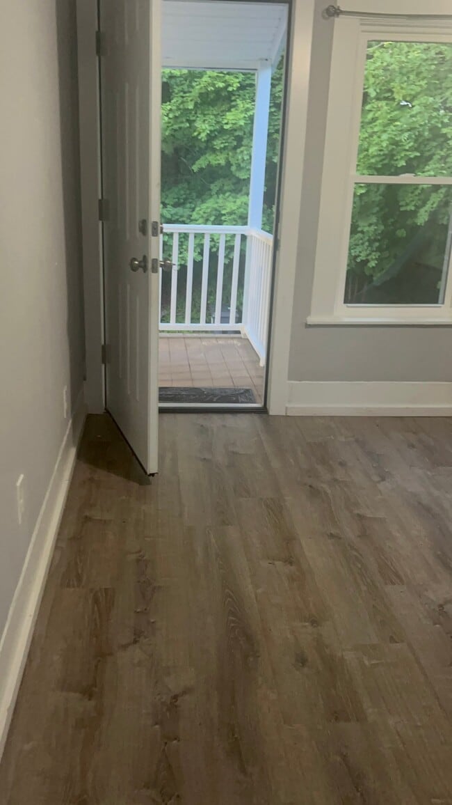291 Providence Rd Unit 4