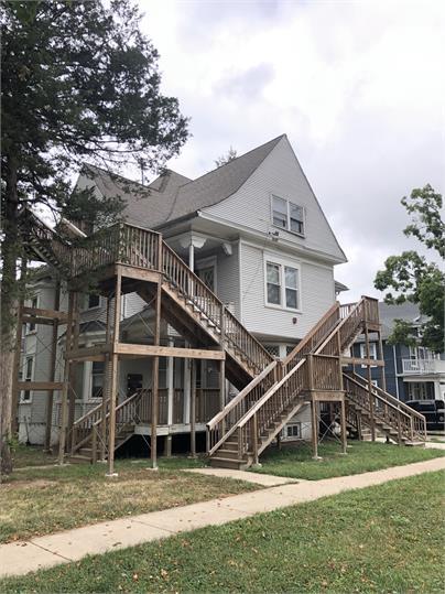 Photo - 702 W Green St Unit 3