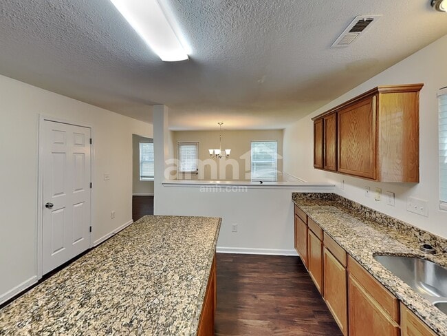 15634 Lakepoint Forest Dr