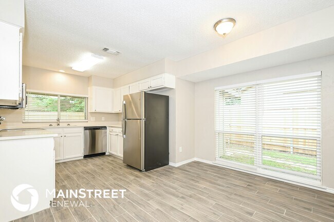 Photo - 1905 Dartmouth Ct