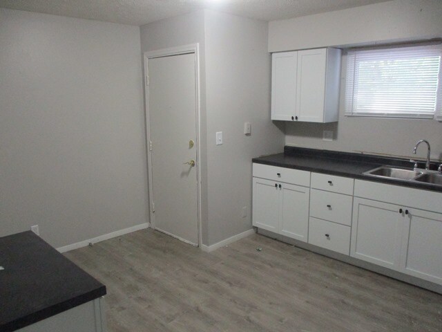 Photo - 1008 Charlotte Dr