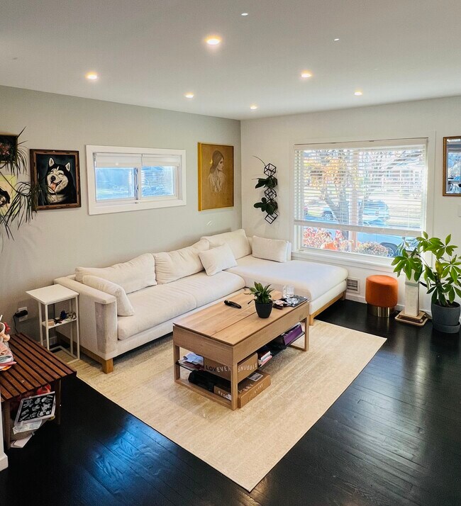 Photo - 7823 Charlesmont Rd