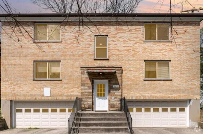 Building Photo - 3616 Brotherton Rd Unit 3616 Brotherton Rental