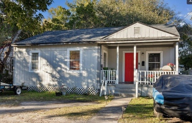 Building Photo - 1851 E 24th St Unit 1