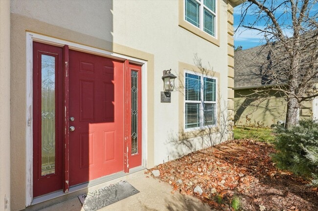 Photo - 421 S Village Cir