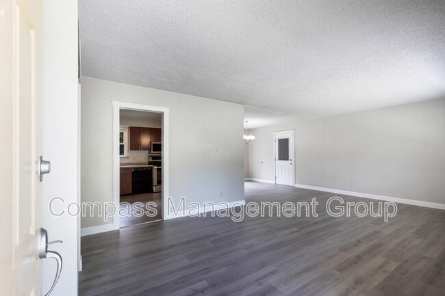 Photo - 1505 Aldenwood Ln