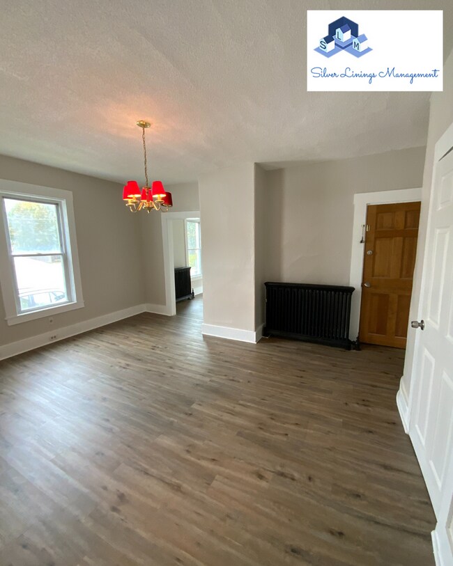 11 Pleasant St Unit 2