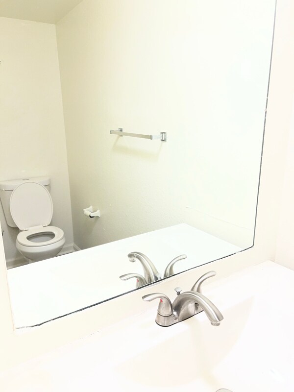 Photo - 43711 Challenger Way