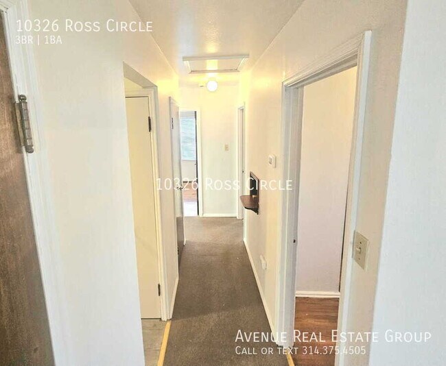 Photo - 10326 Ross Cir