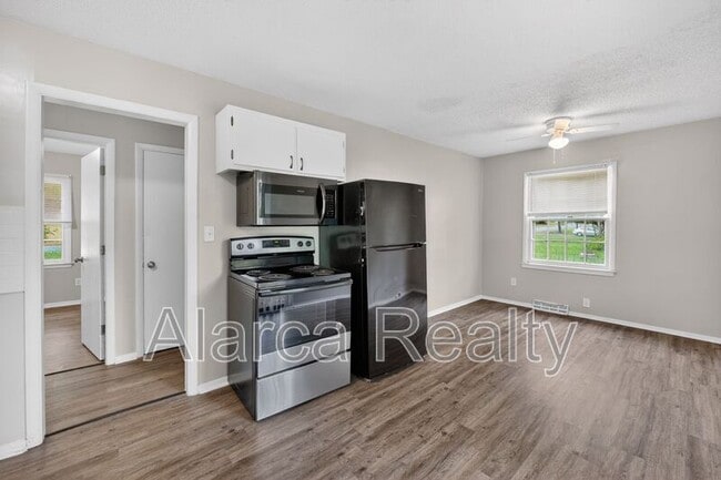 Photo - 4201 Carlyle Dr