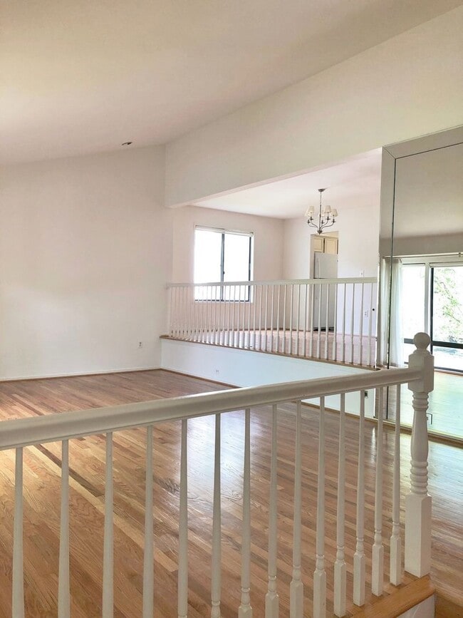 Photo - Spacious Potomac Beauty backs to Golf Course