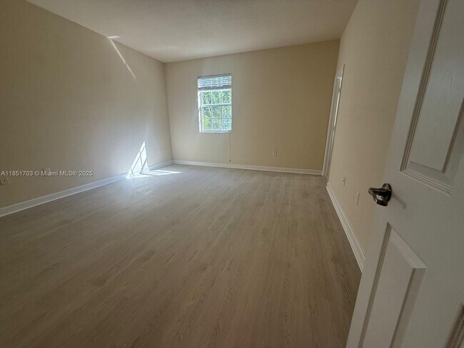 Photo - 17103 SW 96th St