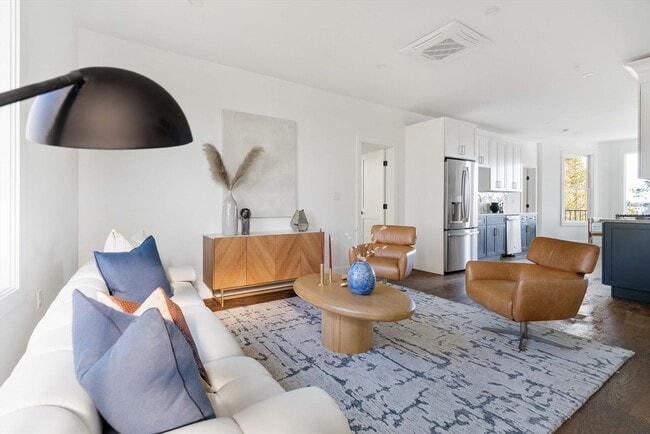 Photo - 112 Mayflower Rd Unit 2