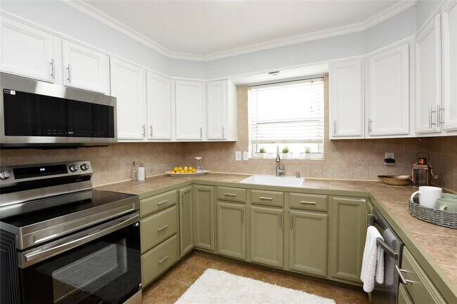 Photo - 1010 SE 15th St Unit 112