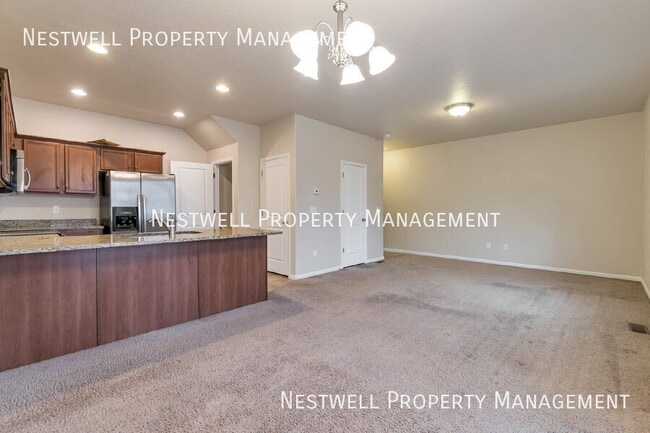 Photo - 49 Fall Station Way