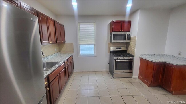 Photo - 49 Carroll St Unit Apt 1