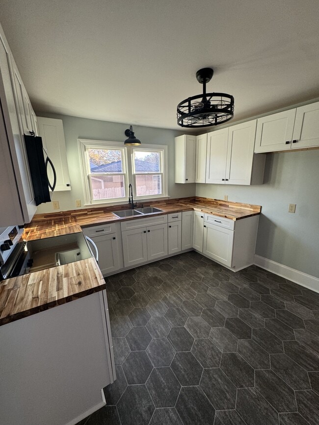 Photo - 221 Briggs Ave